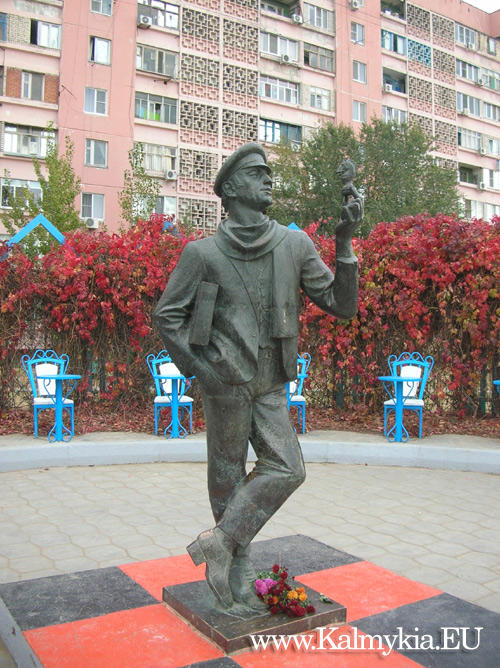 Monument to Ostap Bender Monument to Ostap Bender