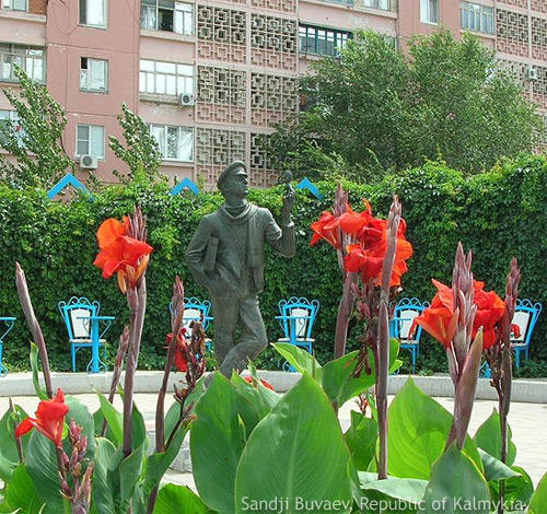 Monument to Ostap Bender Monument to Ostap Bender