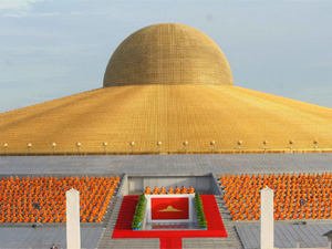 Thailand temple Wat Phra Dhammakaya