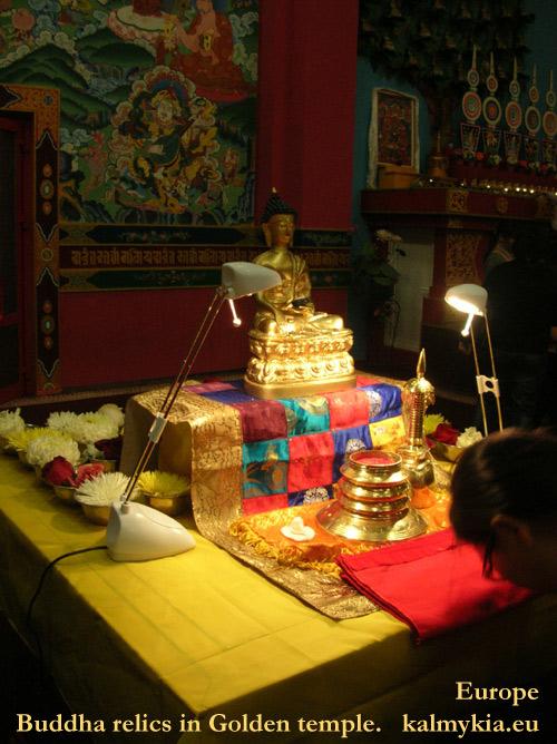 The relics of the Buddha brought to Kalmykia